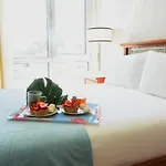 Апартаменты Rooftop Sea View With Private Swimming Pool